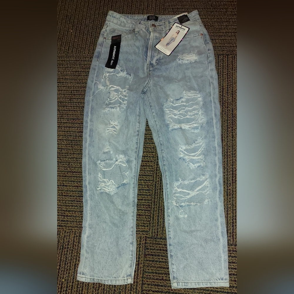 Simple Society 4 Button Cropped Straight Super High Rise Jeans 3/26